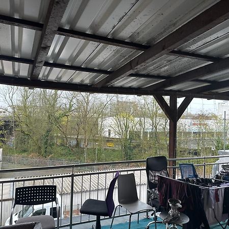 Schoenes Zimmer In Bahnhofsnaehe In Einer Wohnung Mit Grosser Terrasse Gießen Zewnętrze zdjęcie