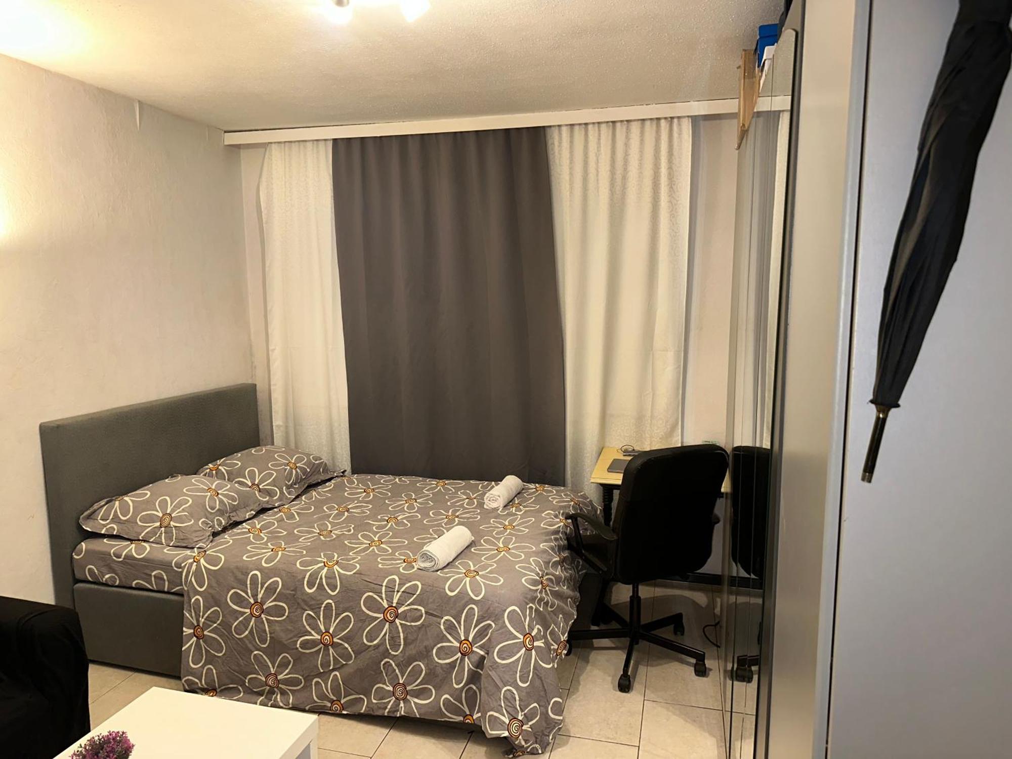 Schoenes Zimmer In Bahnhofsnaehe In Einer Wohnung Mit Grosser Terrasse Gießen Zewnętrze zdjęcie